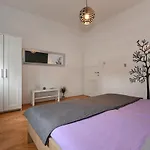 Zara Apartment