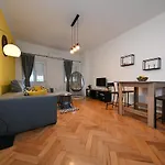 Zara Apartment