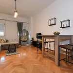 Zara Apartment