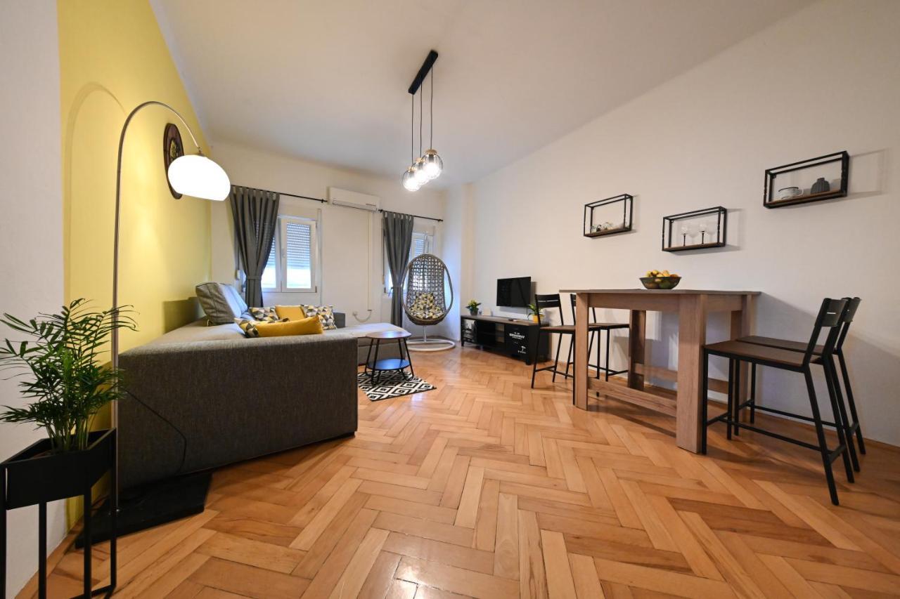 Zara Apartment *